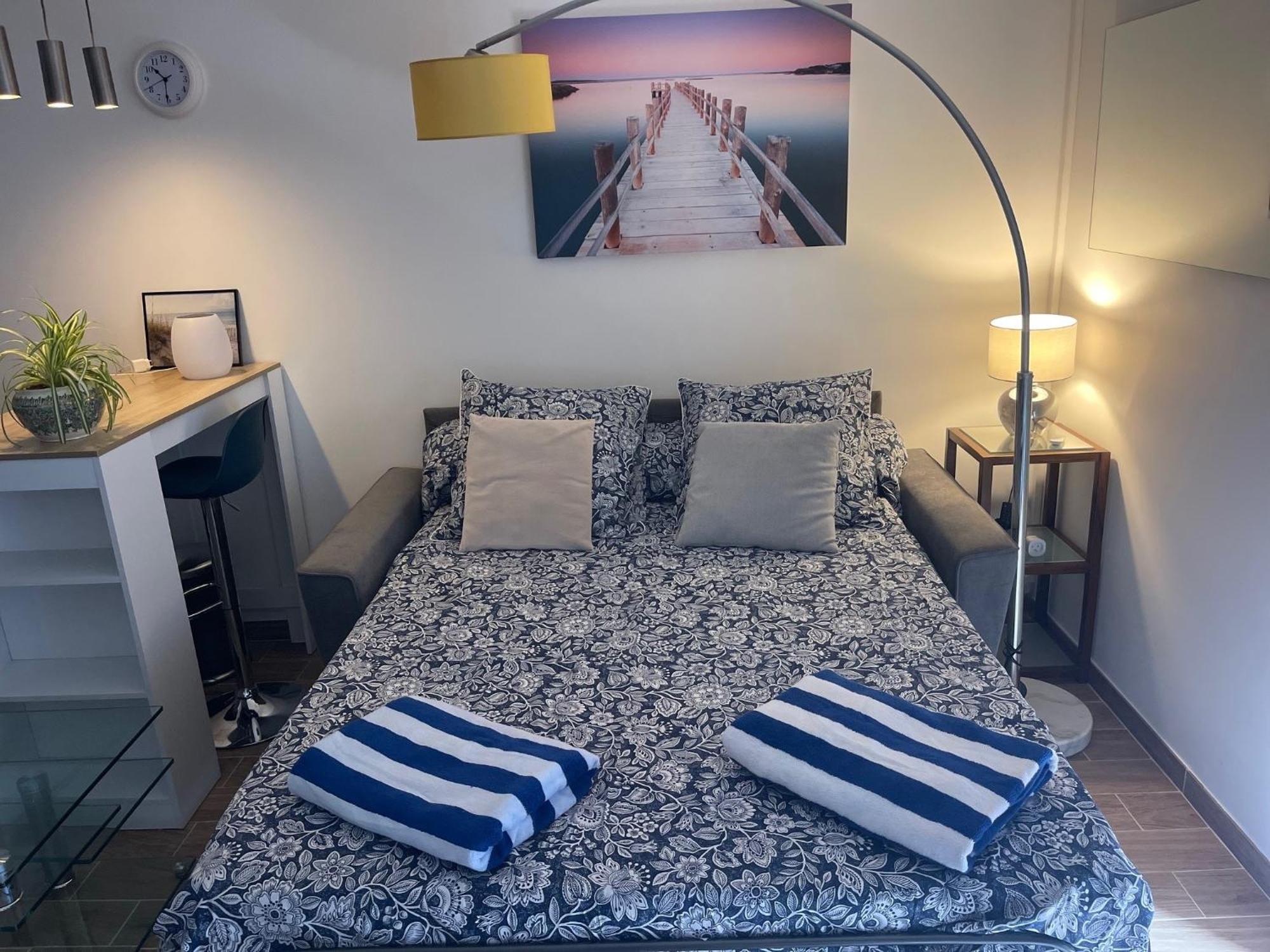Joli Studio Vue Mer, Piscine, Tennis, Parking アンティーブ エクステリア 写真